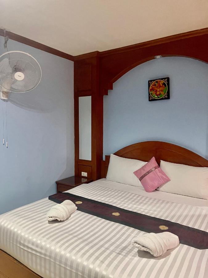 Innarm House Patong Kültér fotó