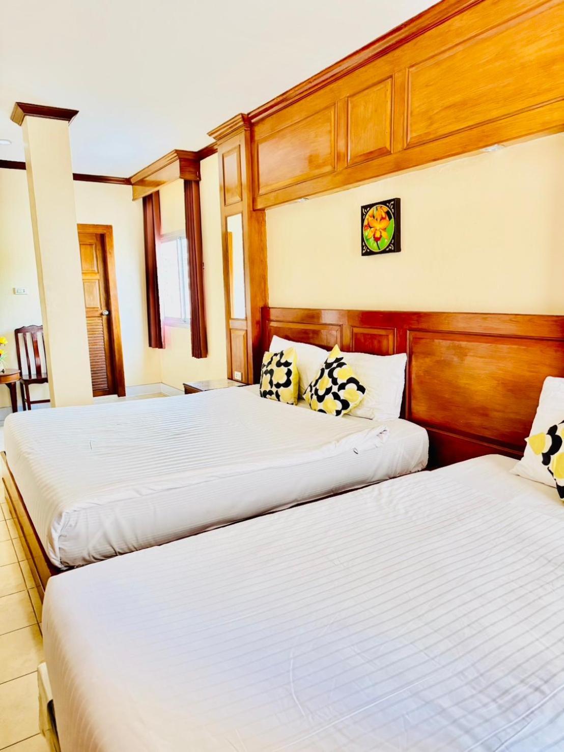 Innarm House Patong Kültér fotó